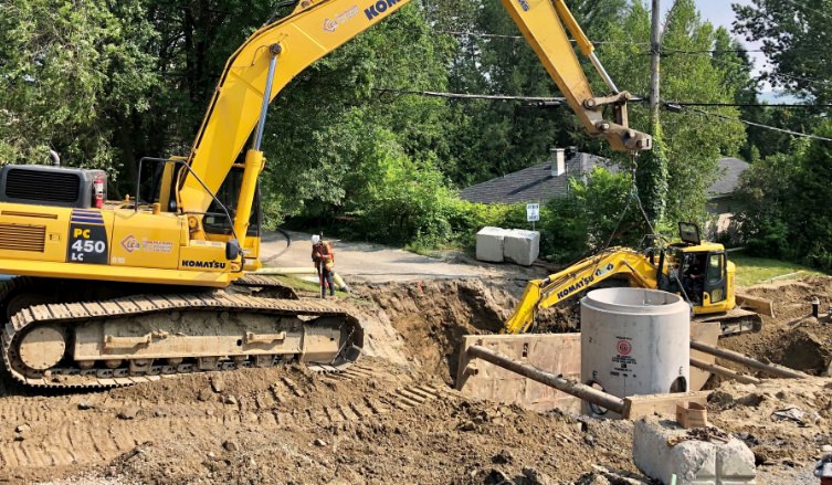 Pose d’aqueduc et d’égouts